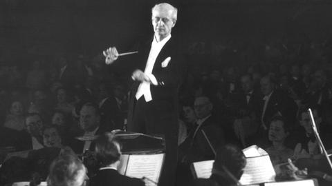 Wilhelm Furtwängler dirigiert